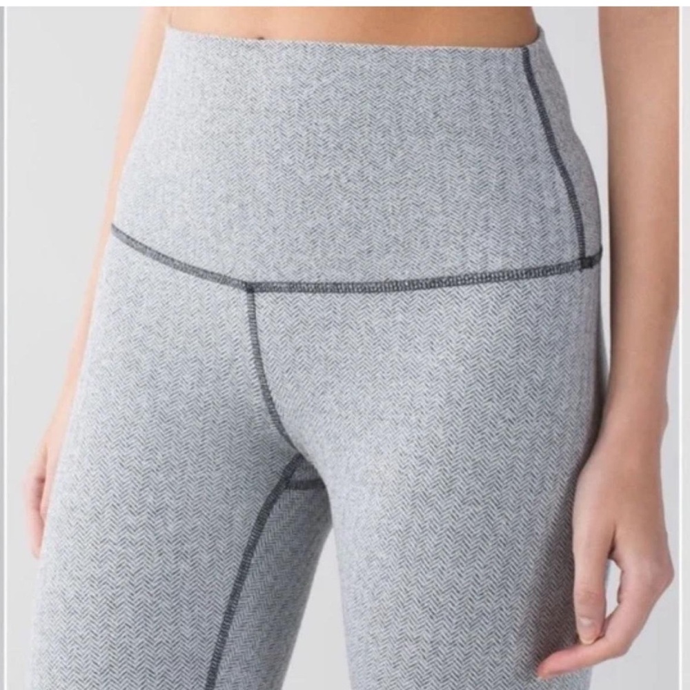 Lululemon Heathered Herringbone Fleece Wunder Under Leggings